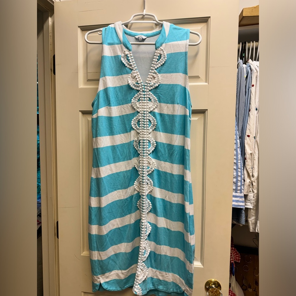 Crown & Ivy sheath dress